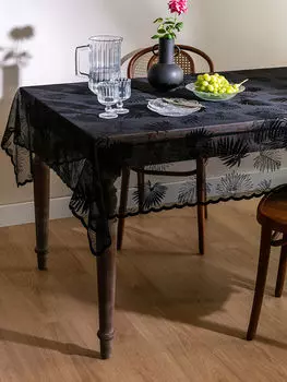 Скатерть с кружевной вышивкой 150х200 см LCW Home