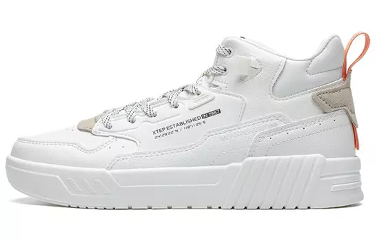 Скейтбординговые туфли женские с высоким голенищем Sail белые Xtep