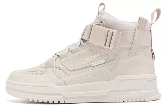 Скейтбординговые туфли женские высокие с белым оттенком Xtep