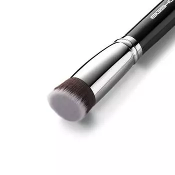 Скошенная кисть для нанесения тонального крема Eigshow Beauty F624