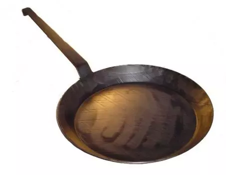 Сковорода чугунная холоднокованая 36 см TAMLED