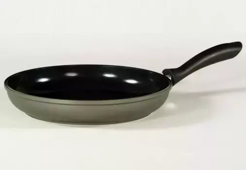 Сковорода Krger "Литая алюминиевая сковорода плоская Potsdam, 24 см", литой алюминий, (1 шт.), подходит для индукционных плит 24 см + высота 4,5 см., серый