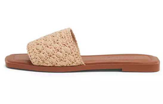 Слайд женский Charles&Keith