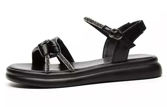 Слайд женский Daphne