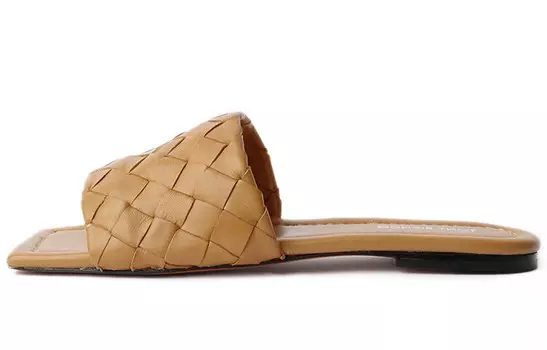 Слайд Женский молочный чай цвет Tony Bianco