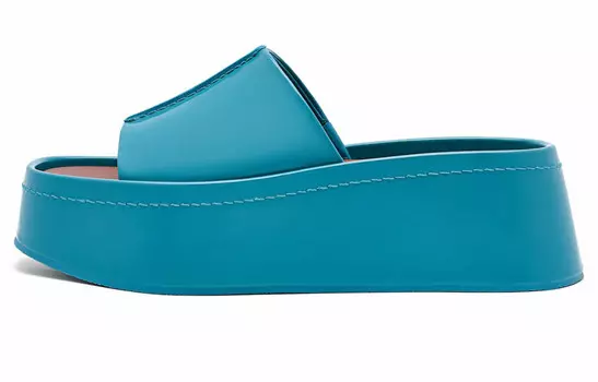 Слайд женский Pedro