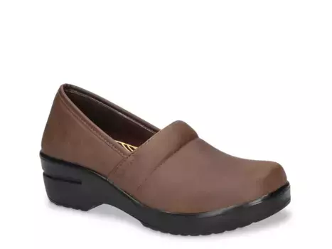 Слипоны Lyndee Slip-On Easy Works By Easy Street, коричневый