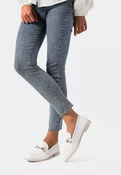 Слипоны Queen Helena, белые