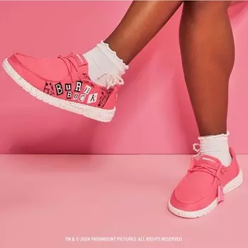 Слипоны Womens HEYDUDE x Mean Girls Wendy Burn Book Slip-On Casual Shoe, розовый