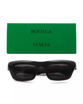 Солнцезащитные очки 51 мм Bottega Veneta, черный/серый