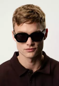 Солнцезащитные очки BIARRITZ Kapten & Son, черный