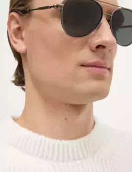 Солнцезащитные очки Burberry, серый