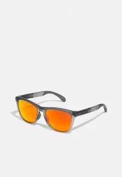 Солнцезащитные очки Frogskins Range Unisex Oakley, цвет prizm ruby