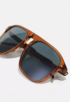 Солнцезащитные очки Giorgio Armani, прозрачные коричневые