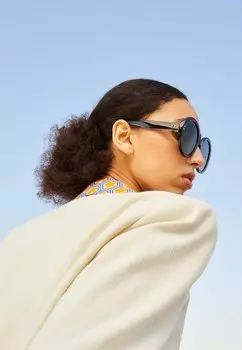 Солнцезащитные очки Gucci, черные