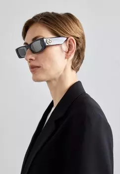 Солнцезащитные очки Gucci, серый