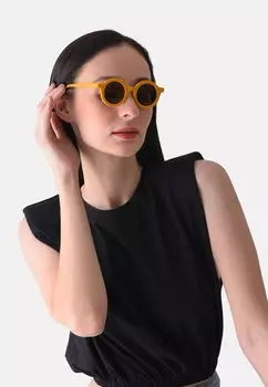 Солнцезащитные очки Haute Sauce