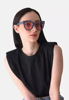 Солнцезащитные очки Haute Sauce, черный