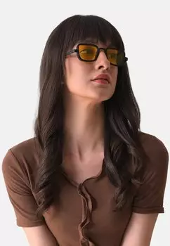 Солнцезащитные очки Haute Sauce, черный