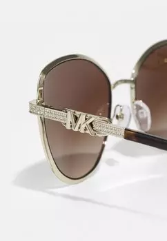 Солнцезащитные очки Michael Kors, светло-золотистого цвета с блестящим/коричневым градиентом Catalonia