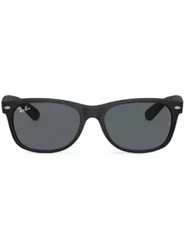 Солнцезащитные очки New Wayfarer Ray-Ban, черный