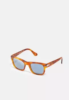 Солнцезащитные очки Persol