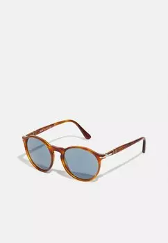 Солнцезащитные очки Persol