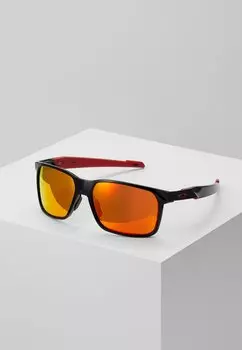 Солнцезащитные очки PORTAL UNISEX Oakley, цвет black