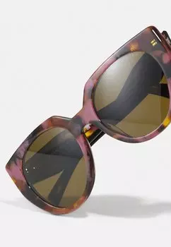 Солнцезащитные очки Prada, черный