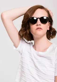 Солнцезащитные очки Ray-Ban, черный