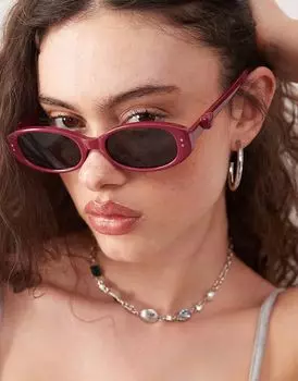 Солнцезащитные очки Reclaimed Vintage квадратной формы с пухлыми сердечками в бордово-красном цвете