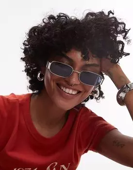 Солнцезащитные очки Topshop Crete в прямоугольной металлической оправе матового серебристого цвета