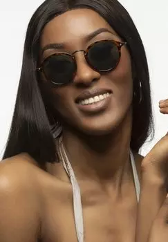 Солнцезащитные очки TWIG