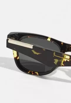 Солнцезащитные очки Unisex Burberry, темно коричневый