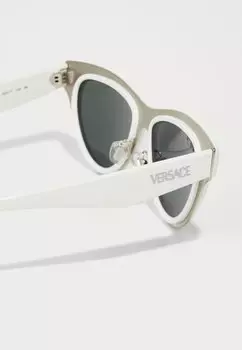 Солнцезащитные очки Versace, белый