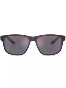 Солнцезащитные очки в прямоугольной оправе Prada Eyewear, серый