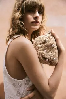 Соломенный клатч из бисера H&M, бежевый