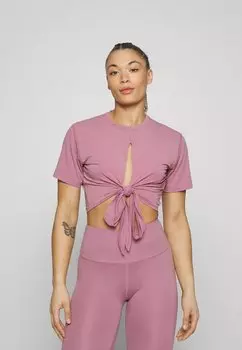 Спортивная футболка Adidas