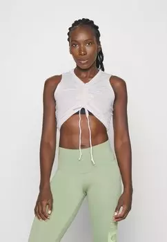 Спортивная футболка Nike