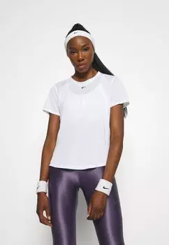 Спортивная футболка Nike