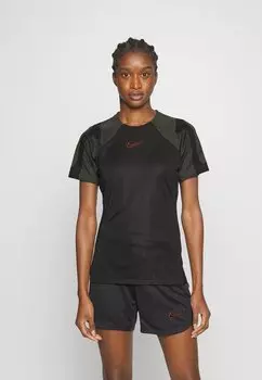 Спортивная футболка Nike