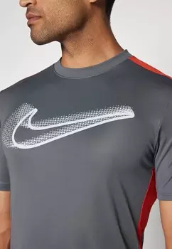 Спортивная футболка Nike, серый