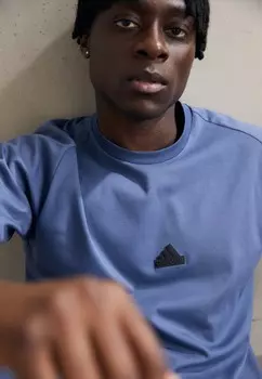 Спортивная футболка Z N E adidas Sportswear, цвет preloved ink