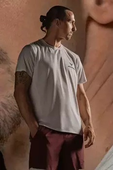 Спортивная рубашка из материала DryMove, прямого кроя. H&M, белый