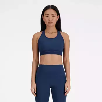 Спортивное бюстье New Balance "ЖЕНСКИЙ ТРЕНИРОВОЧНЫЙ СПОРТИВНЫЙ Бюстгальтер", цвет Nb Navy (428