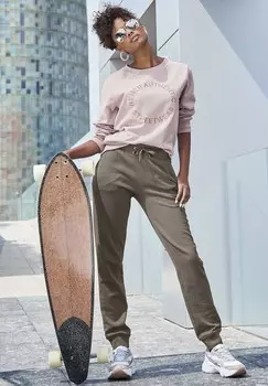 Спортивные брюки Bench, хаки