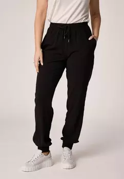 Спортивные брюки QUIOSQUE, черный
