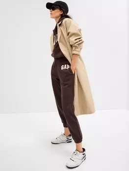 Спортивные брюки с логотипом и флисом Gap, коричневый