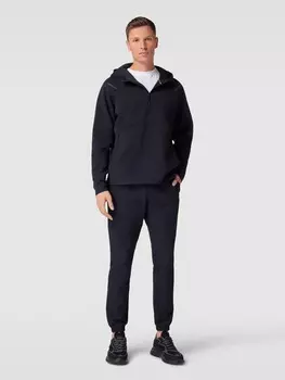 Спортивные брюки с принтом этикеток Under Armour, черный