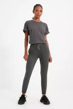 Спортивные брюки - Серый - Базовый джоггер Trendyol, серый